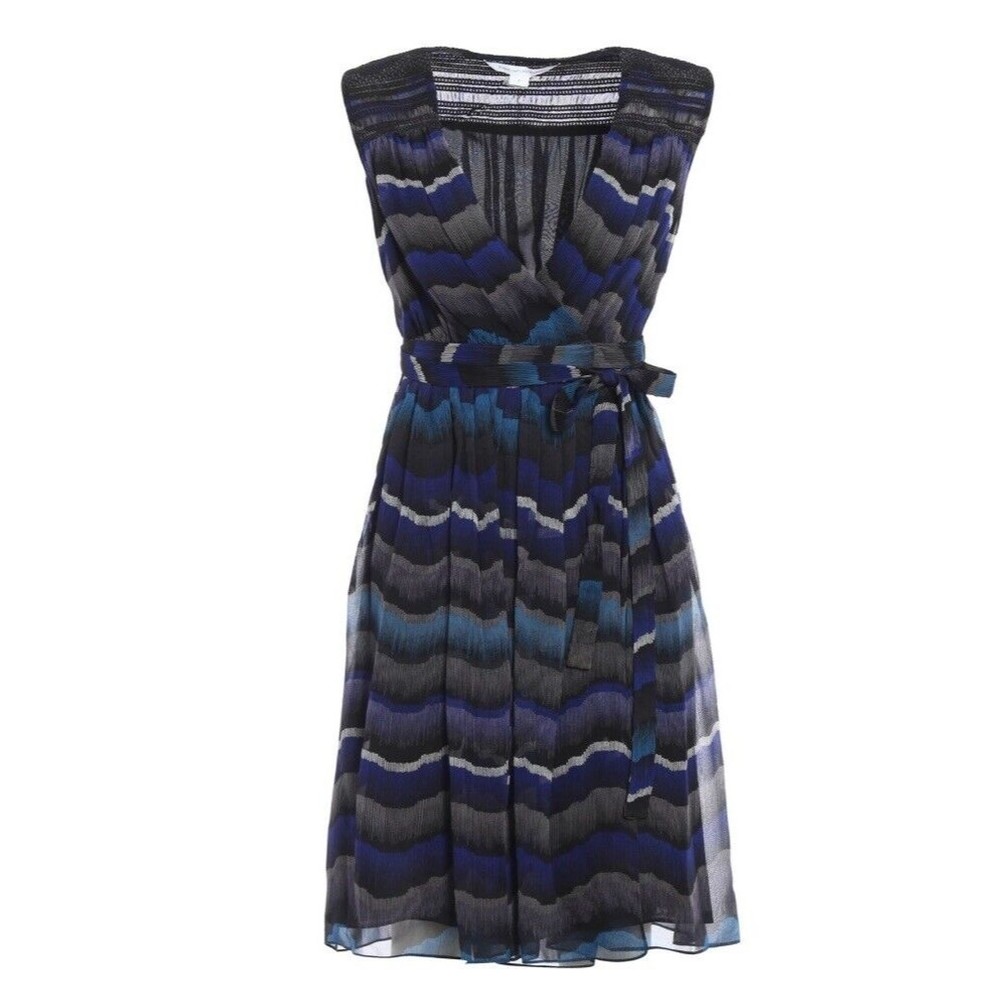 Womens Size 0 Diane Von Furstenberg Bali Silk Wrap Dress EUC